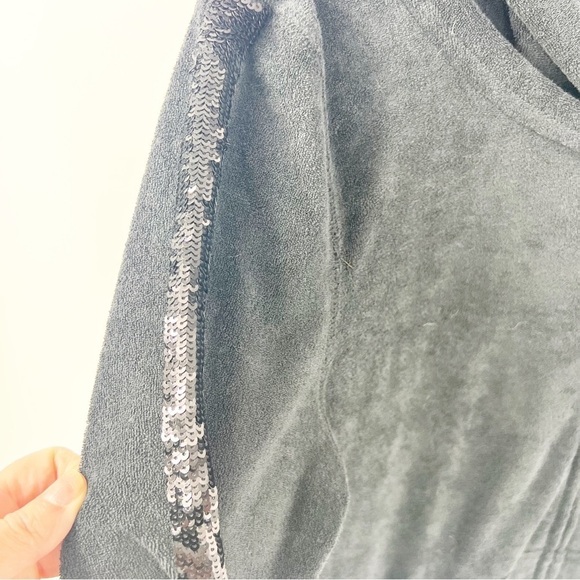 ✅ Victoria Secret Pink BLACK Zip Hoodie‎ WITH LOGO SPELL OUT ON BACK MEDIUM - Picture 4 of 7